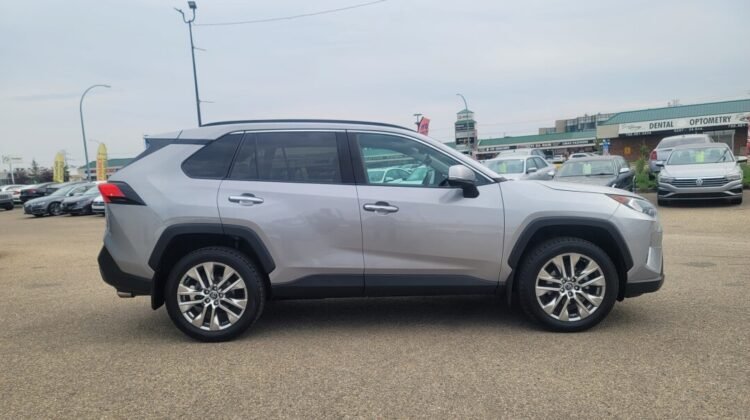 ﻿2020﻿ ﻿Toyota﻿ ﻿RAV4﻿ ﻿Limited﻿ – LIMITED OFFER